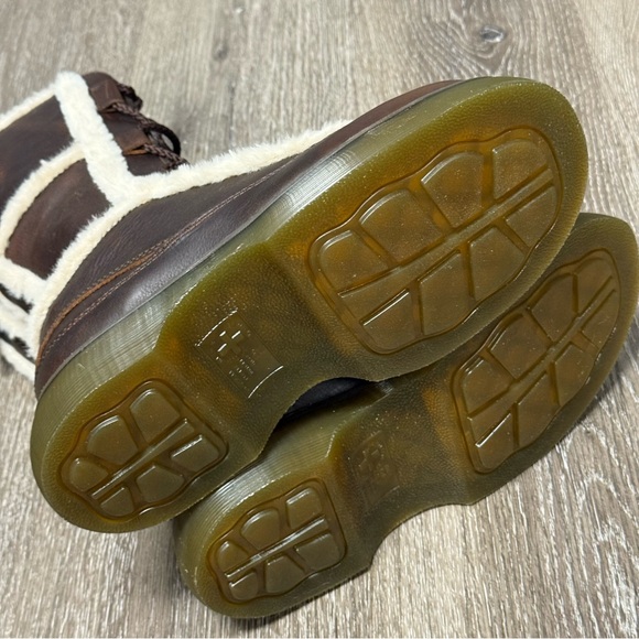 Dr. Martens Buzz Lace Warm Lined Boots - Picture 8 of 9